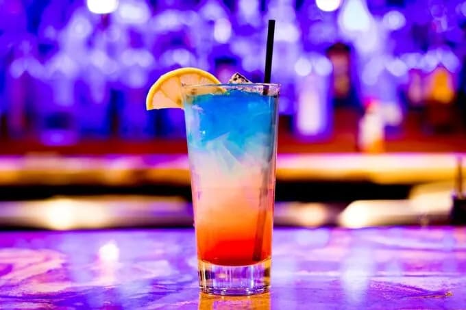 Najlepsze drink bary we Wrocławiu, gdzie warto się napić i bawić